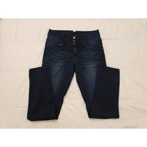 1822 Denim butter dark wash mid/high rise jeans